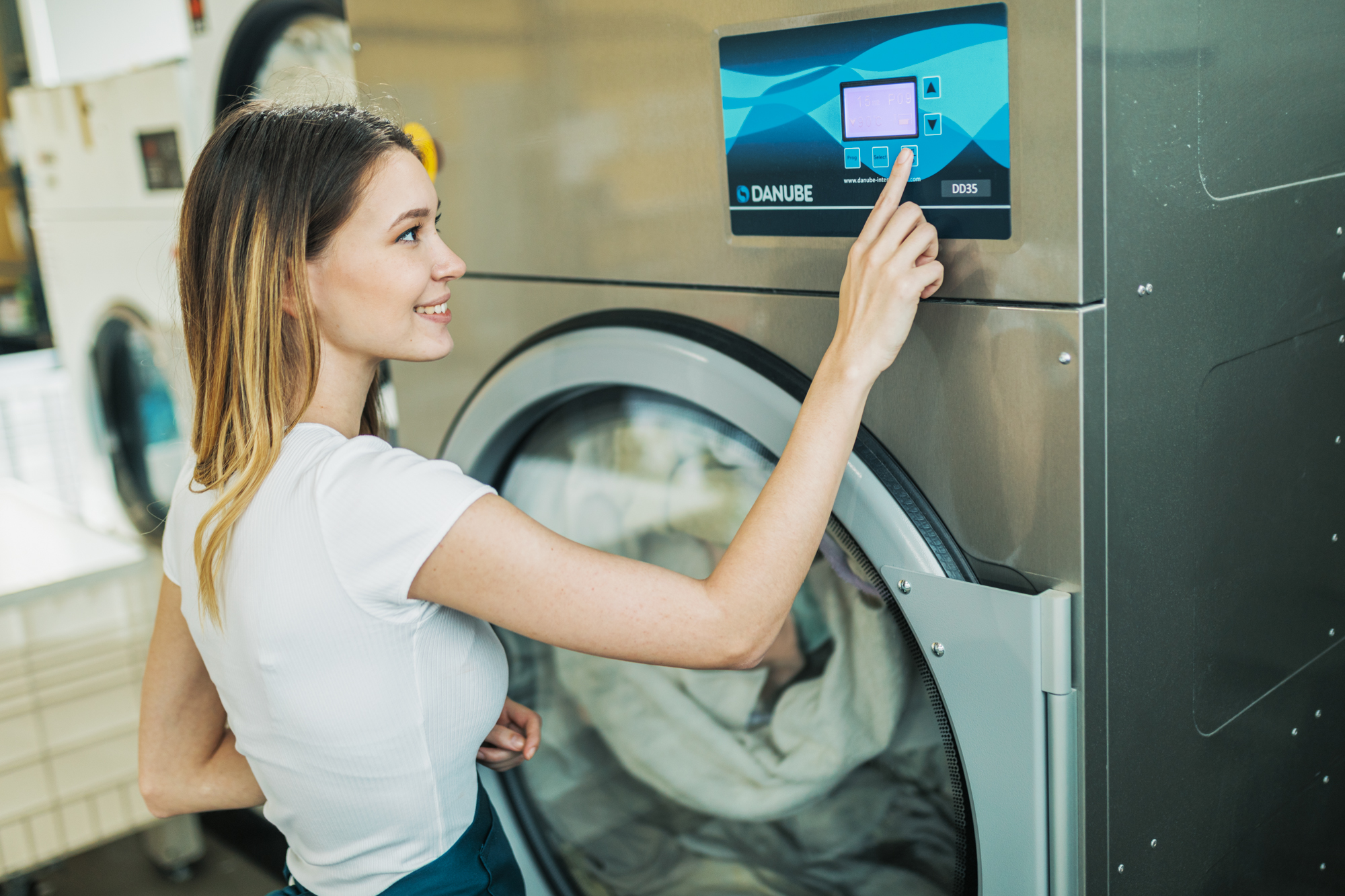 Mašina za hemijsko čišćenje u Aqua Clean čistionici